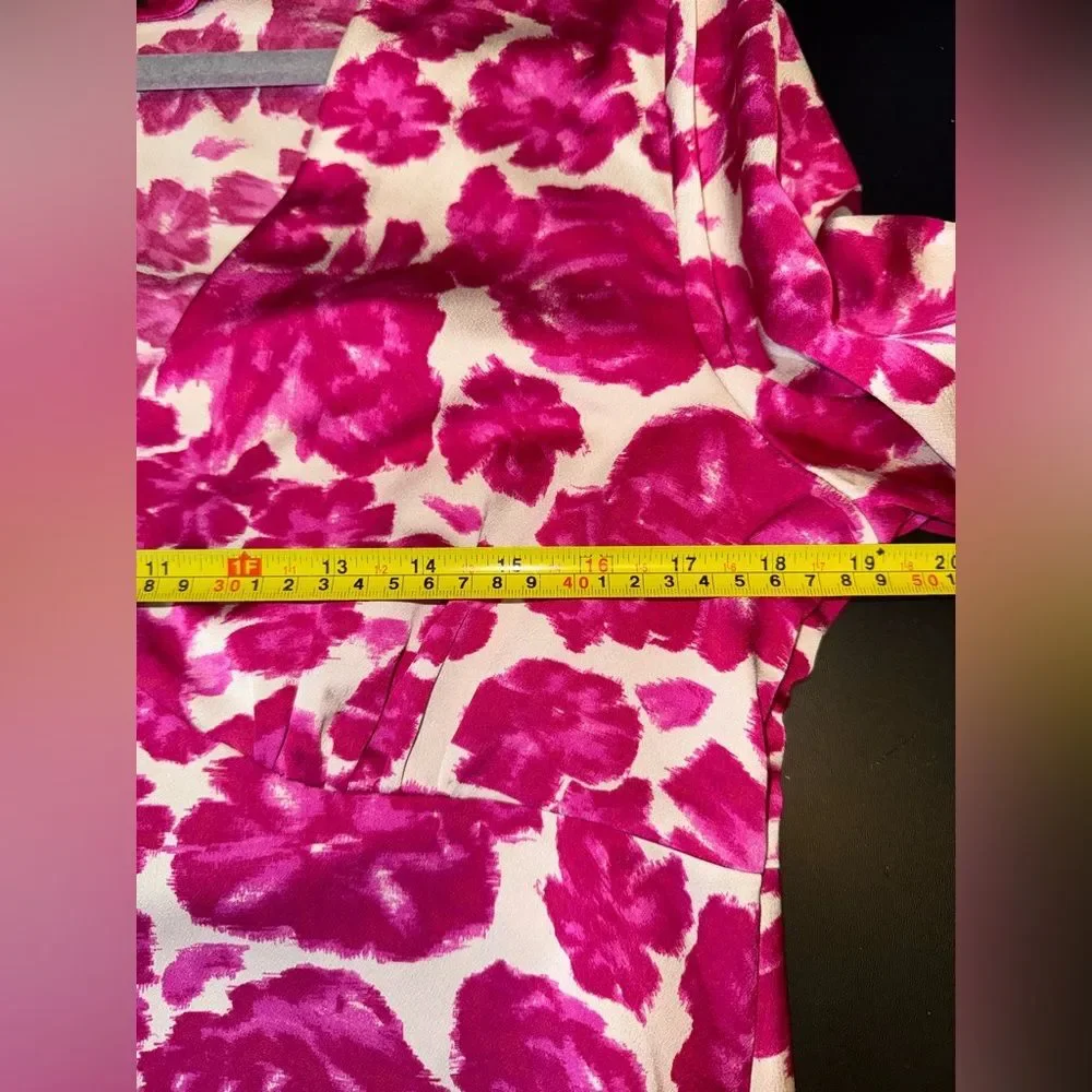 J.Crew Fuchsia Pink Floral V-neck Satin Crepe Blouse Size 10 NWOT feminine